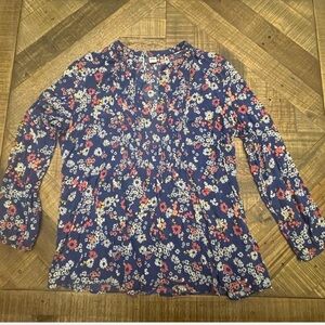 Old Navy Pintuck Swing Blouse in a navy blue floral print